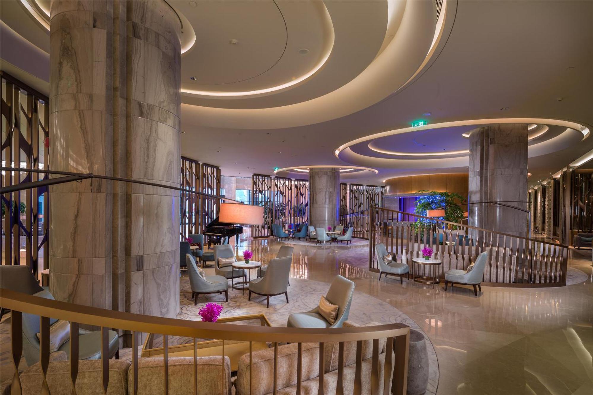 Hilton Урумчи Экстерьер фото