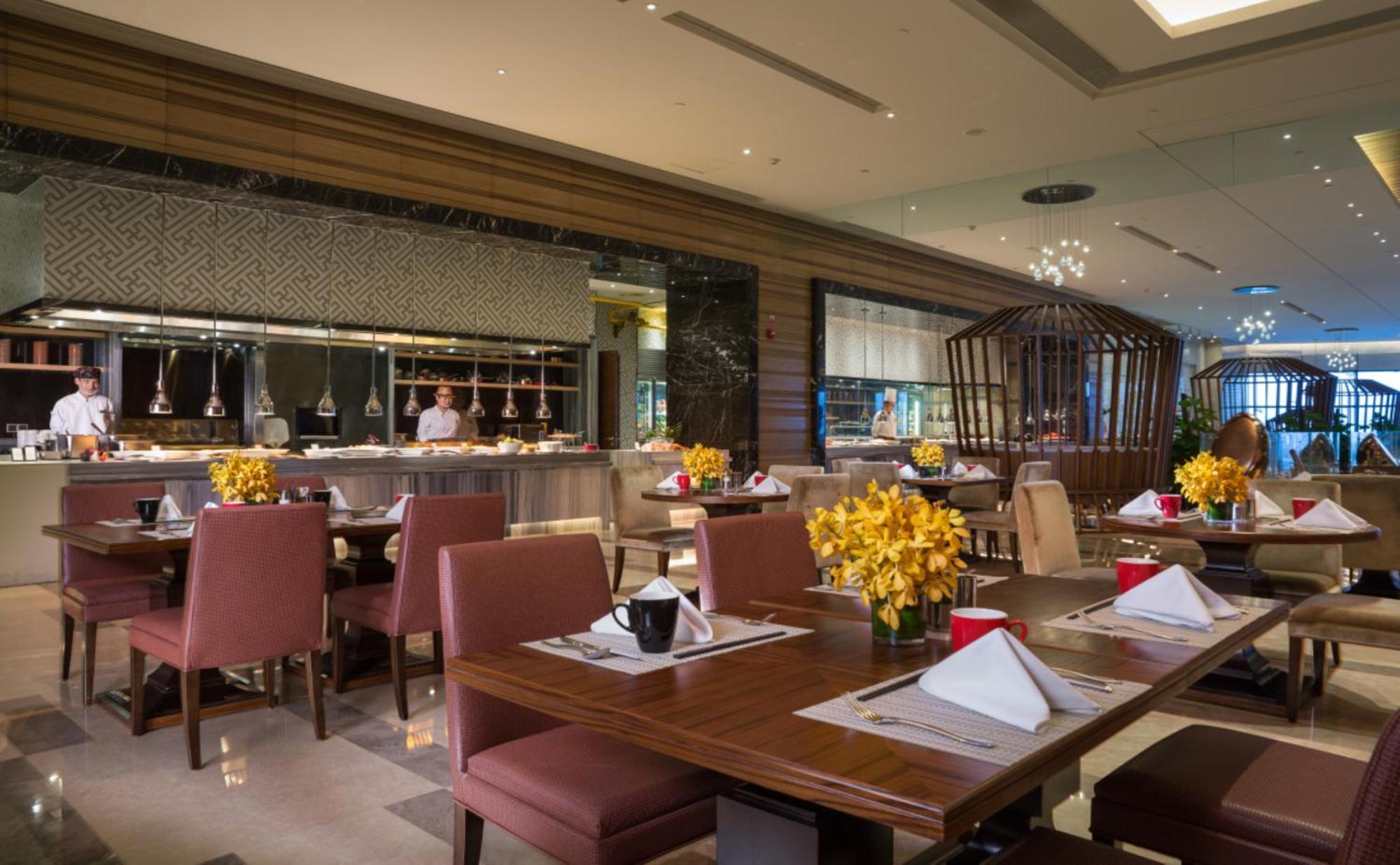 Hilton Урумчи Экстерьер фото