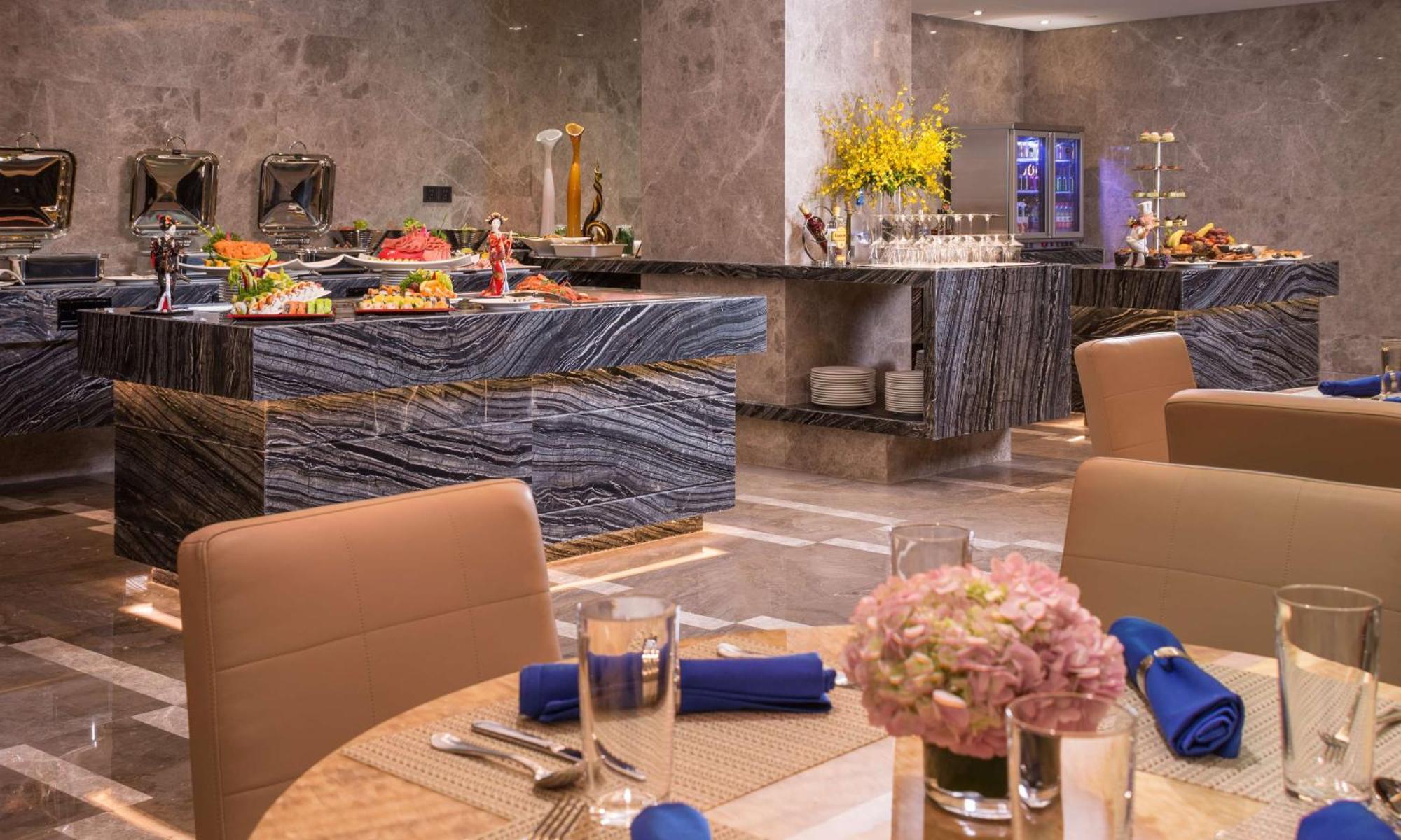 Hilton Урумчи Экстерьер фото